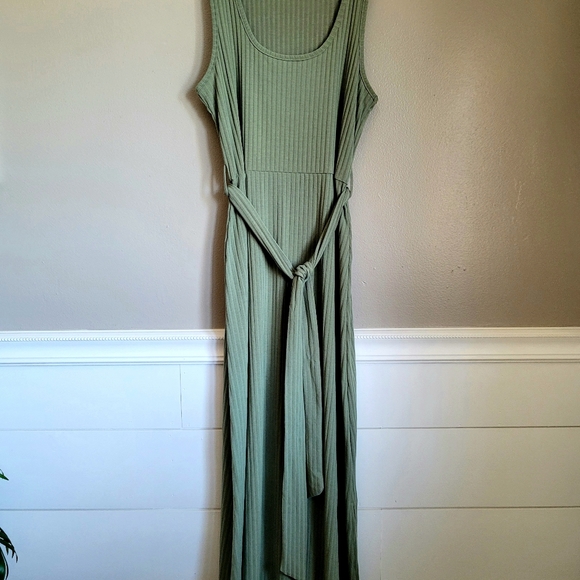 Simply Styled Ribbed Sleeveless Maxi Dress - Picture 3 of 10